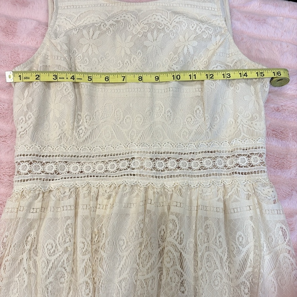 Cream Colored Lace Mini Dress - Picture 5 of 6